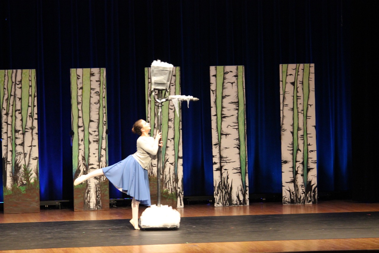 Lucy & The Lamppost - Narnia 2016